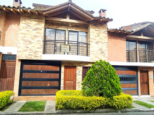 Venta Casa 3 Niveles En La Ceja