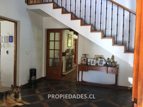 Casa En Condominio En Venta En Lo Barnechea