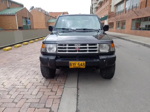 Mitsubishi Montero 2.4 V11 Vna