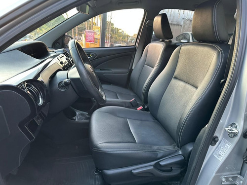 Toyota Etios ETIOS XLS Sedan 1.5 Flex 16V 4p Mec.