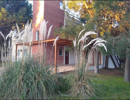 Vendo Casa De 4 Ambientes En Costa Esmeralda Res 1 - 148