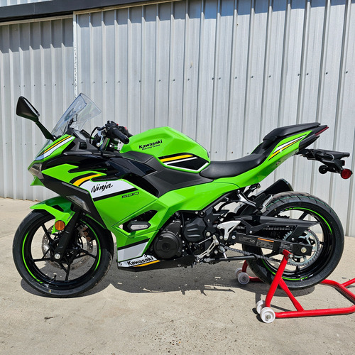 Kawasaki Ninja 500 Se