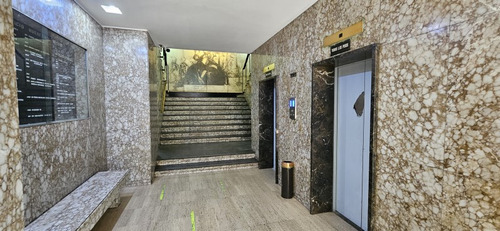 Oficina En Segundo Piso Huerfanos - Ahumada