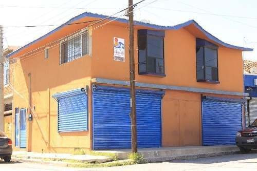 Se Venden Departamentos Con Local Comercial En Junta De Los Ríos.