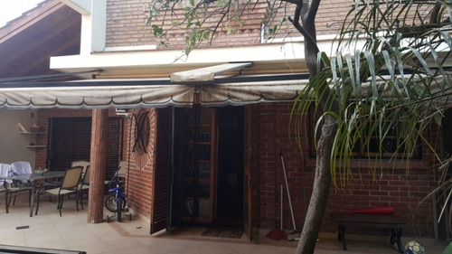 Imagen 7 de 11 de Chalet En Venta En Villa Luzuriaga