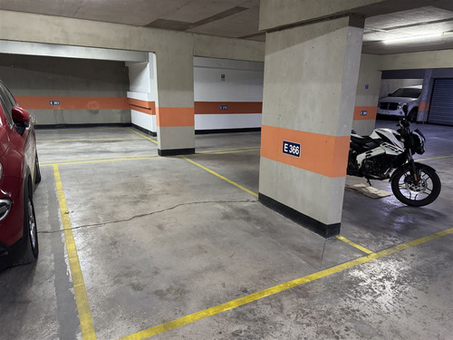 Estacionamiento En Venta En Providencia R. Lyon / E Yañez