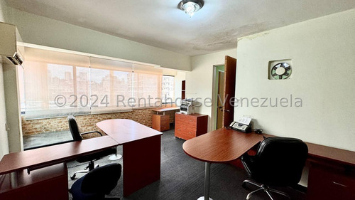 Oficina En Alquiler En Bello Monte. 25-3643 Ls