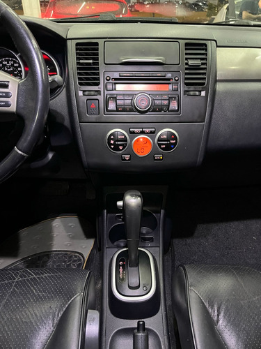 Nissan Tiida 1.8 Sl Flex Aut. 5p