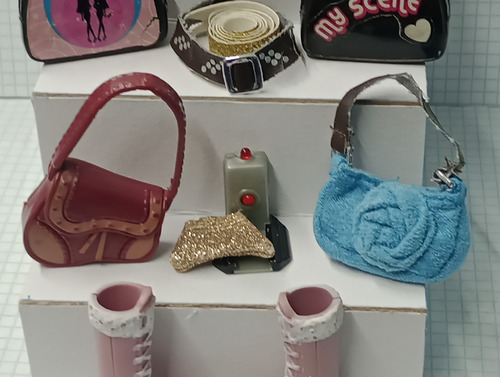 Lote Accesorios Muñeca Barbie My Scene O Similares (Usado)