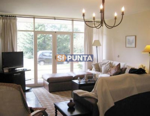 Imagen 2 de 5 de Casa En Alquiler Playa Mansa