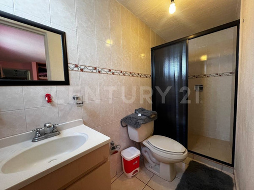 Casa En Venta En Residencial Dalias, San Luis Potosí, Slp.