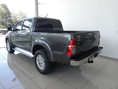Toyota Hilux Srv 4x2 2015
