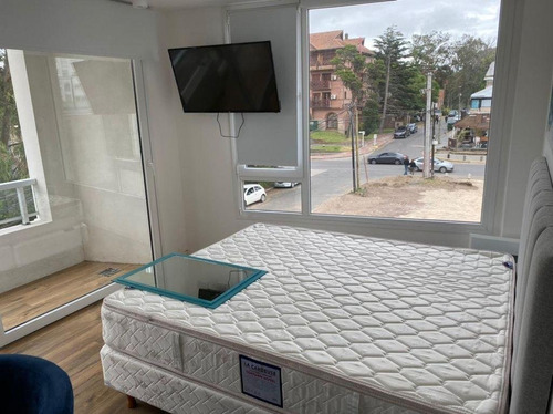 Imagen 11 de 22 de Departamento De 2 Dormitorios 2 Baños Con Piscina Propia