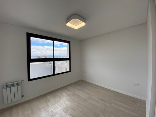 Venta Casa Housing - Nuevo Poeta Lugones - 2 Dorm