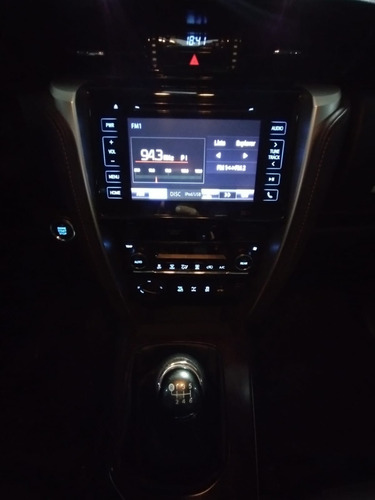 Imagen 19 de 20 de Toyota Sw4 4x4 Srx 2.8 Tdi 6 M/t 7 A