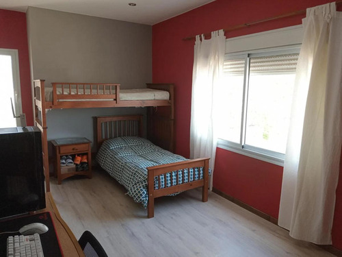 Casa En Venta - 3 Dormitorios 3 Baños - 560mts2 - Villa Nueva, Córdoba