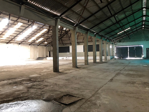 Galpón Industrial + Terreno En Alquiler+galpón