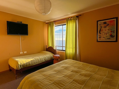 Hostal Con Impresionante Vista En Cerro Tacna, Maitencillo