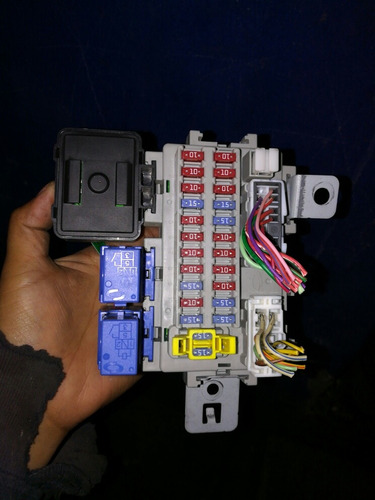 Caja Modulo Porta Fusibles Relevadores Renault Safrane 09-10