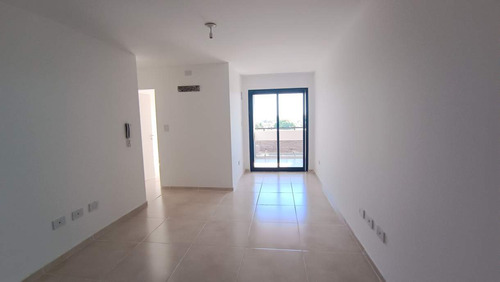 Venta Departamento A Estrenar Alberdi Externo Con Balcón