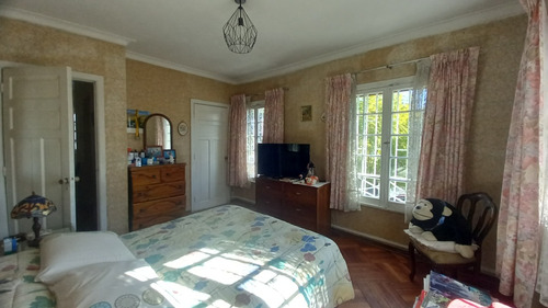 Casa Tradicional En Barrio Residencial De Suárez Mujica