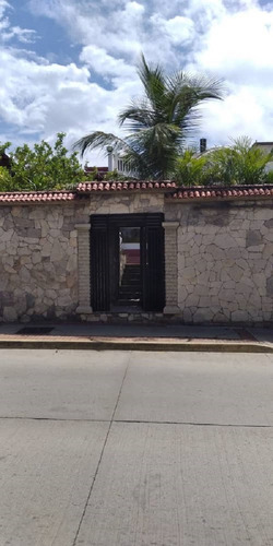 Imagen 13 de 15 de Casa Posada En Venta En Caraballeda Palmar Oeste Edo. La Guaira Cv-cll042