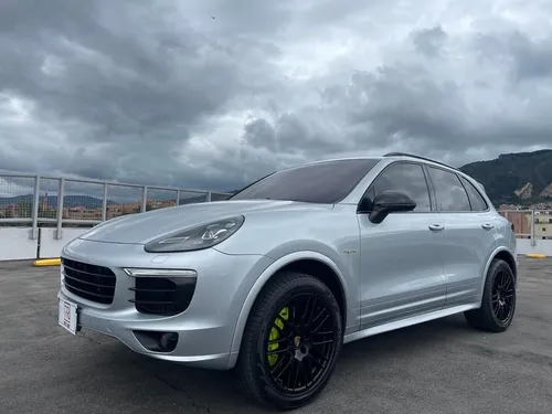 Porsche Cayenne 3.0 S E-hybrid Platinum Edition