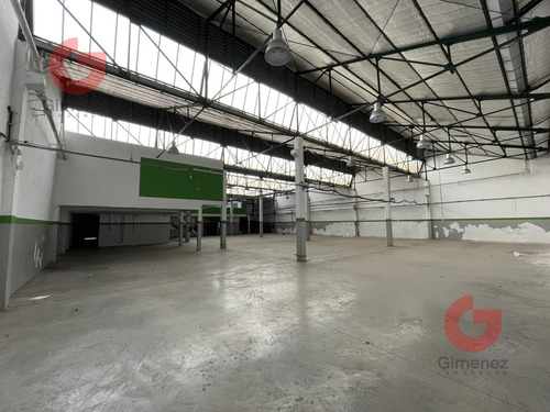 Galpon Con Oficinas 1800m2 - Mataderos