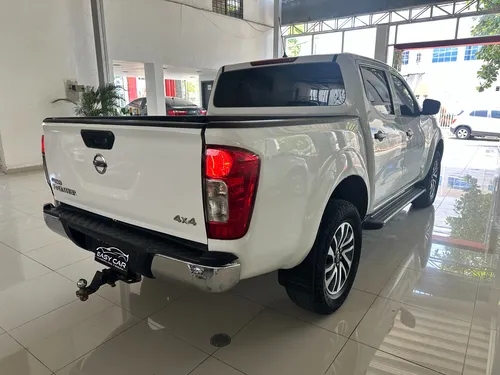 Nissan NP300 Frontier 2.5 Cd 4X4 Se Mt 4P