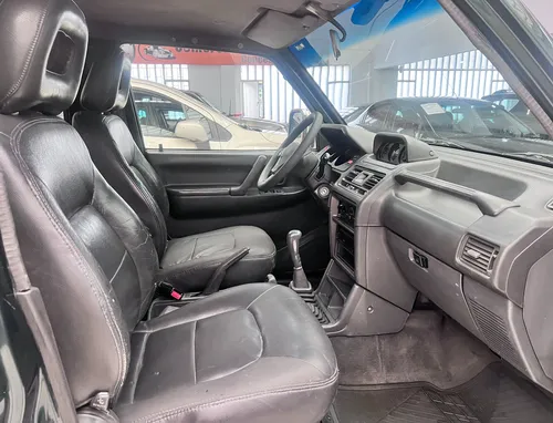 Mitsubishi Montero 3.0 V13