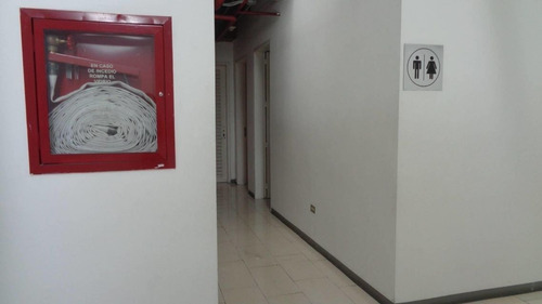 Imagen 7 de 12 de Amplia Oficina Con Recepción, En Alquiler Los Dos Caminos Mls #22-16150
