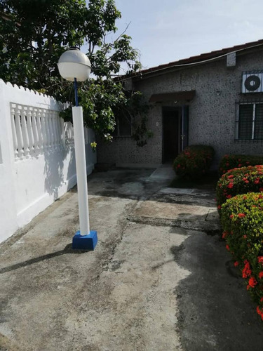 Venta Casa Ciudad Balneario Higuerote