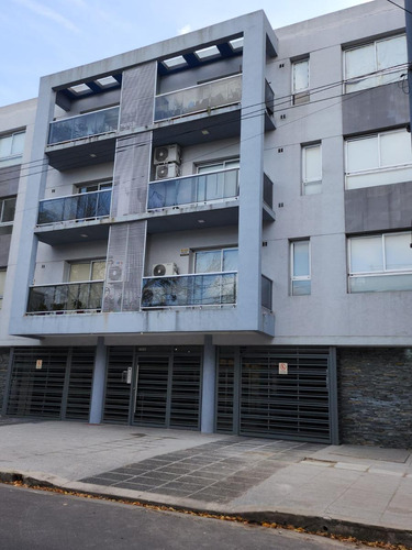 Venta Departamento Monoambiente Con Patio Y Cochera - Villa Devoto