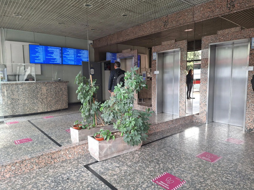 Inversión Venta Oficina En Providencia A Pasos Del Metro