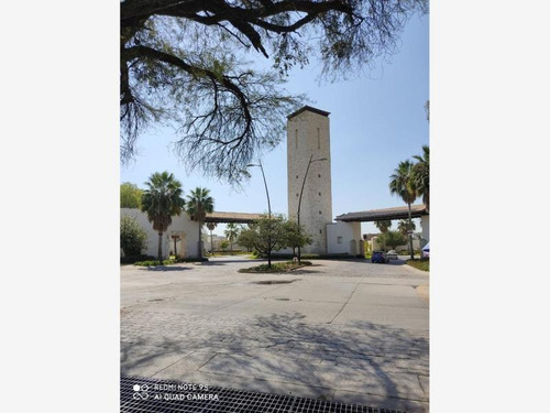 Imagen 1 de 6 de Terreno En Venta El Mayorazgo Residencial