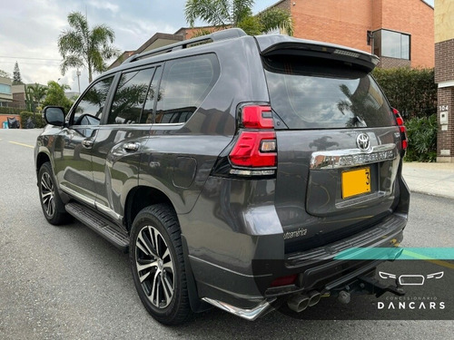 Toyota Prado Tlx