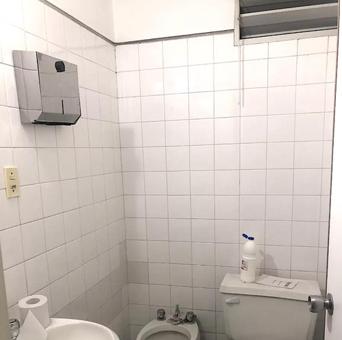 7 Oficinas En Venta 250 M2 Ciudad Vieja