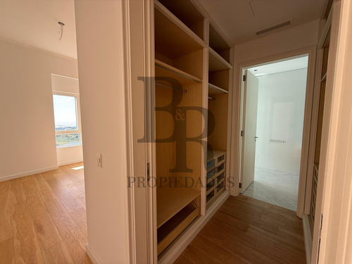 Departamento 4 Ambientes En Alvear Tower - Puerto Madero