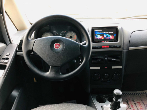 Imagem 7 de 10 de Fiat Idea 2010 1.4 Elx Flex 5p