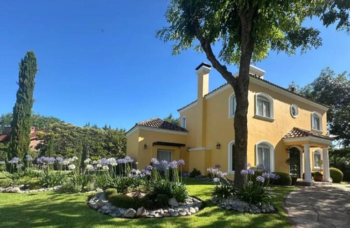 Casa En Country San Patricio.