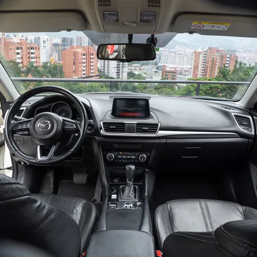 Mazda 3 2.0 Touring At