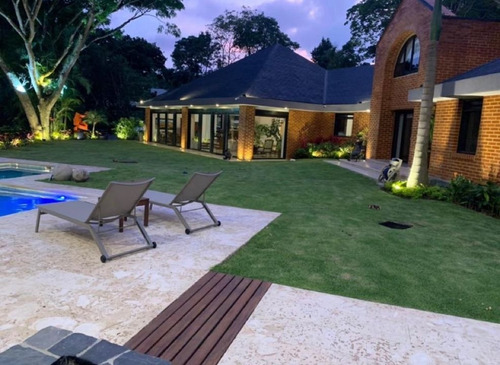Imagen 11 de 16 de Vendo Casa 1050m2 4h+2s/6b+s/15p La Lagunita 0583