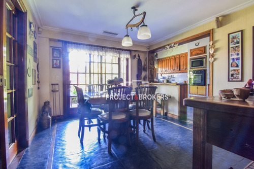 Espectacular Casa En Castelar Norte
