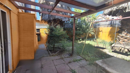 Casa En Venta De 3 Dorm. En Lampa