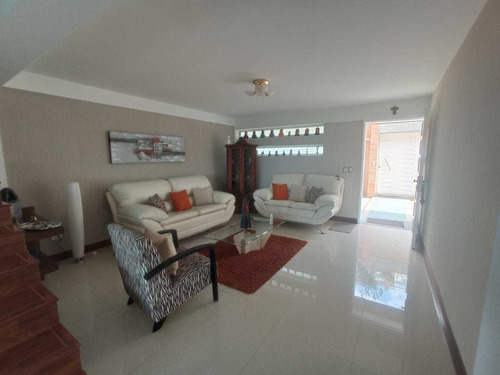 Imagen 18 de 30 de Se Vende Casa 450m2 5h/7b/4p Los Naranjos 1401