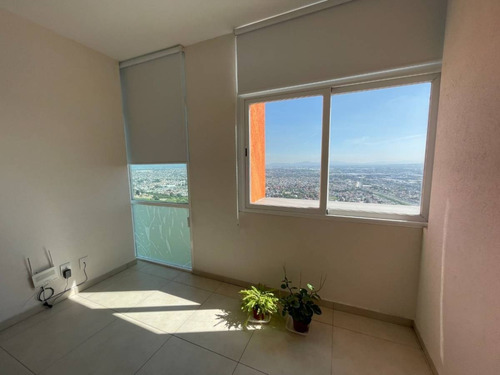 Imagen 18 de 21 de Impecable Departamento Con Excelentes Acabados Y Vista Excepcional, Punta Norte.