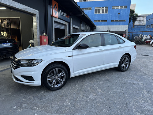 Volkswagen Jetta 1.4 R-line 250 Tsi Flex Aut. 4p