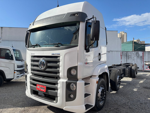 Vw 30.330 Ano 2023 Bitruck Chassi 11,5 Mt