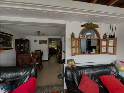 Amplia Casa Con Excelente Ubicación En Envigado!(mls#252487)