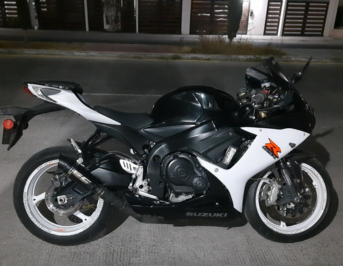 Suzuki Gsxr-600 Mod 2015 Título Y Pedimento 1a Todo Pagado